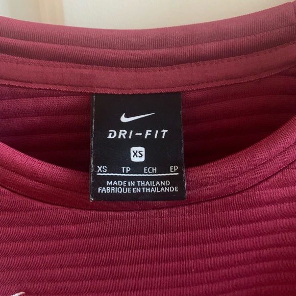 Nike DRI-FIT, XS, Maroon - Picture 3 of 3